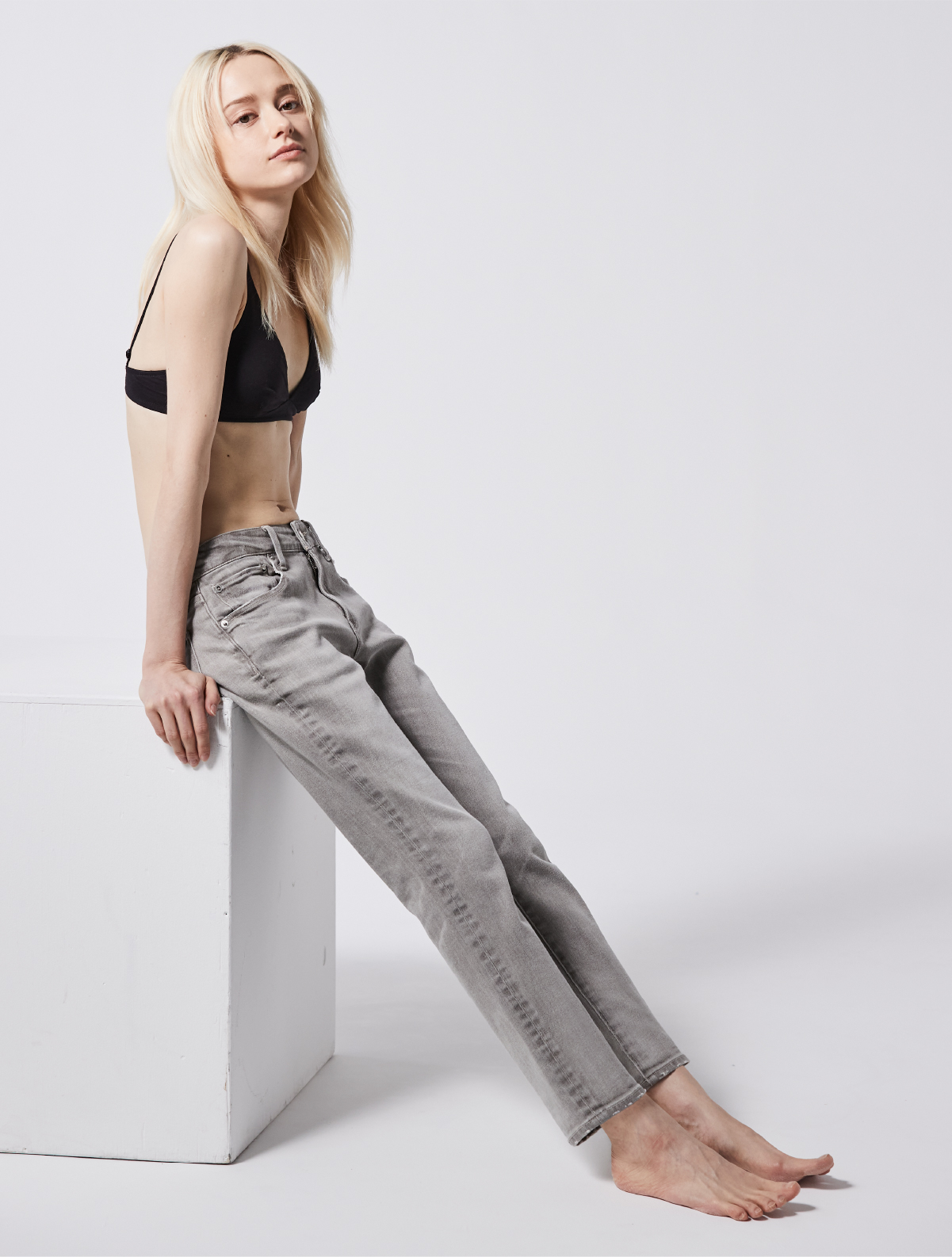 EASY TAPERED SLIM PANTS