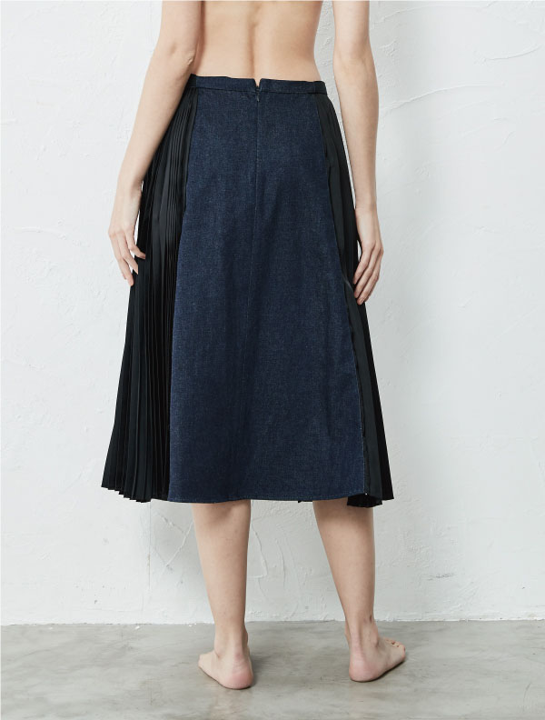 SIDE PLEATS MIDDLE FLARE SKIRT | 日本発こだわりを極めた デニム