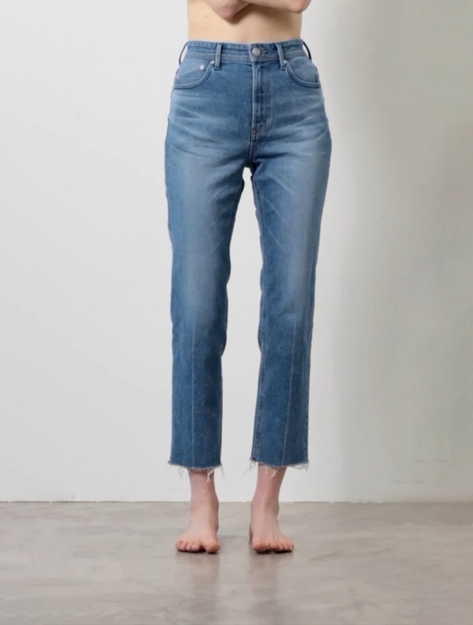 HIGH WAIST CUT-OFF STRAIGHT PANTS | 日本発こだわりを極めた デニム HIGH WAIST CUT-OFF STRAIGHT PANTS | 日本発こだわりを極めた デニム